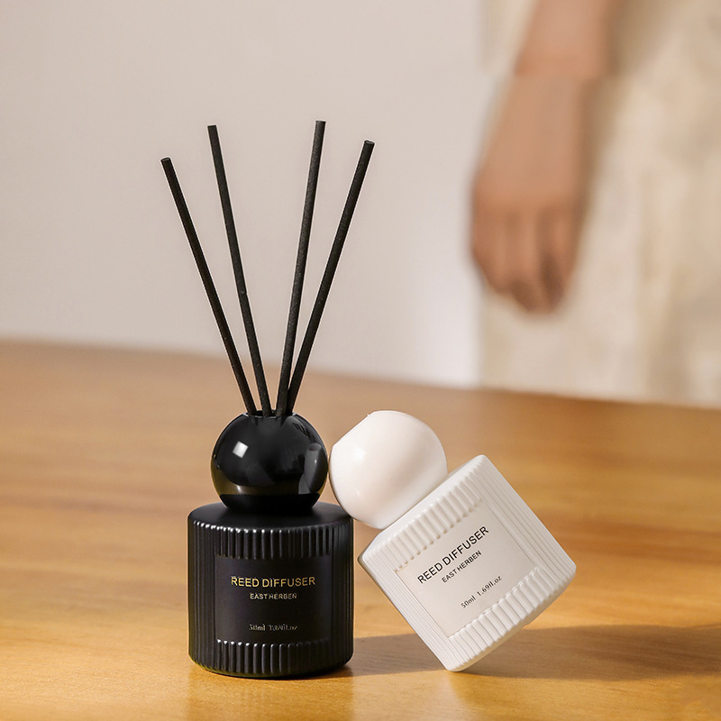 Home Fragrance Jasmine & Yuzu Porcelain Diffuser - 50Ml Set Penyebar Buluh Melati Hilton